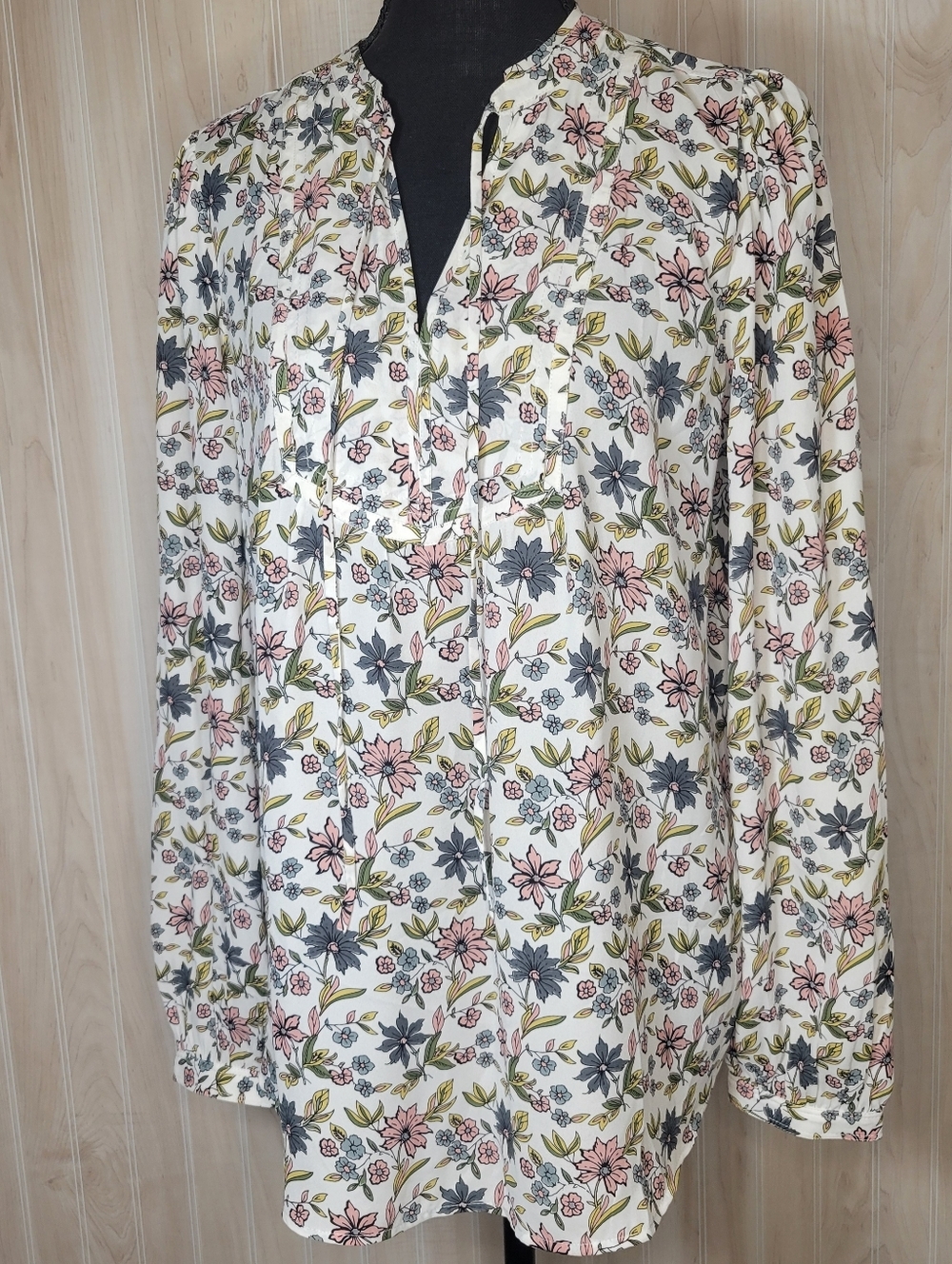 LOFT White Floral Peasant Top Sz Med